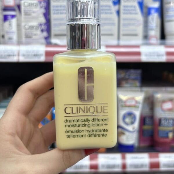 Clinique-ის სახის დამატენიანებელი