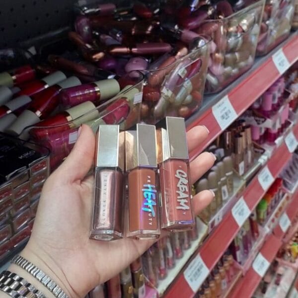 Fenty Beauty-ს შეფერილი გლოსი